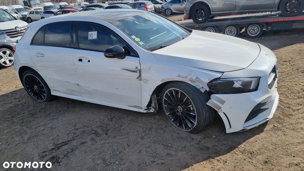 Mercedes-Benz Klasa A 200 d 8G-DCT AMG Line - 3