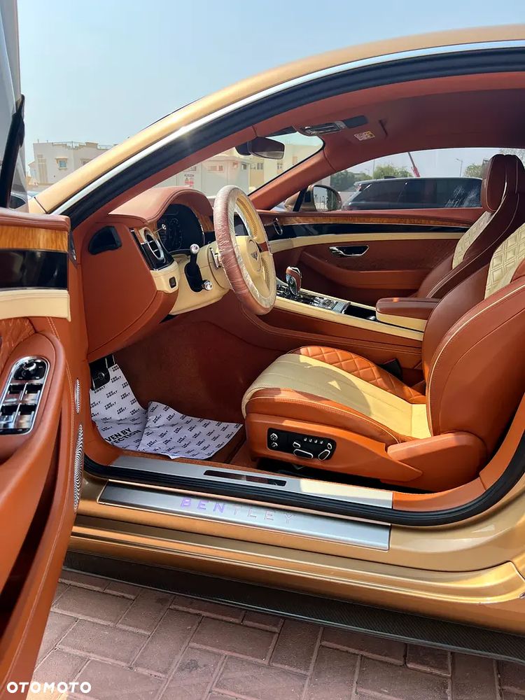 Bentley Continental GT - 9
