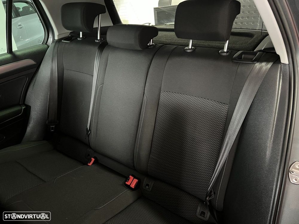 VW Golf - 18