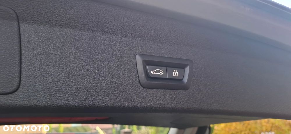 BMW X1 sDrive18d Advantage - 9