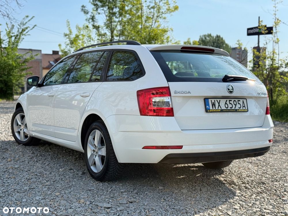 Skoda Octavia 1.6 TDI SCR Style - 4