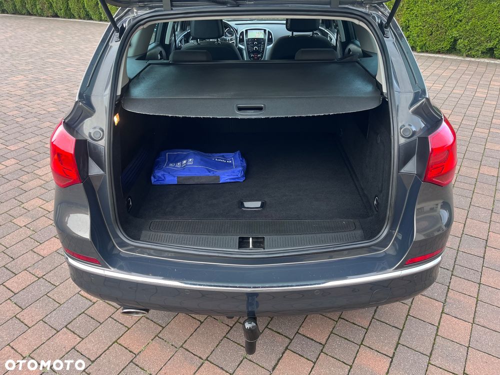Opel Astra 1.4 T Cosmo - 25
