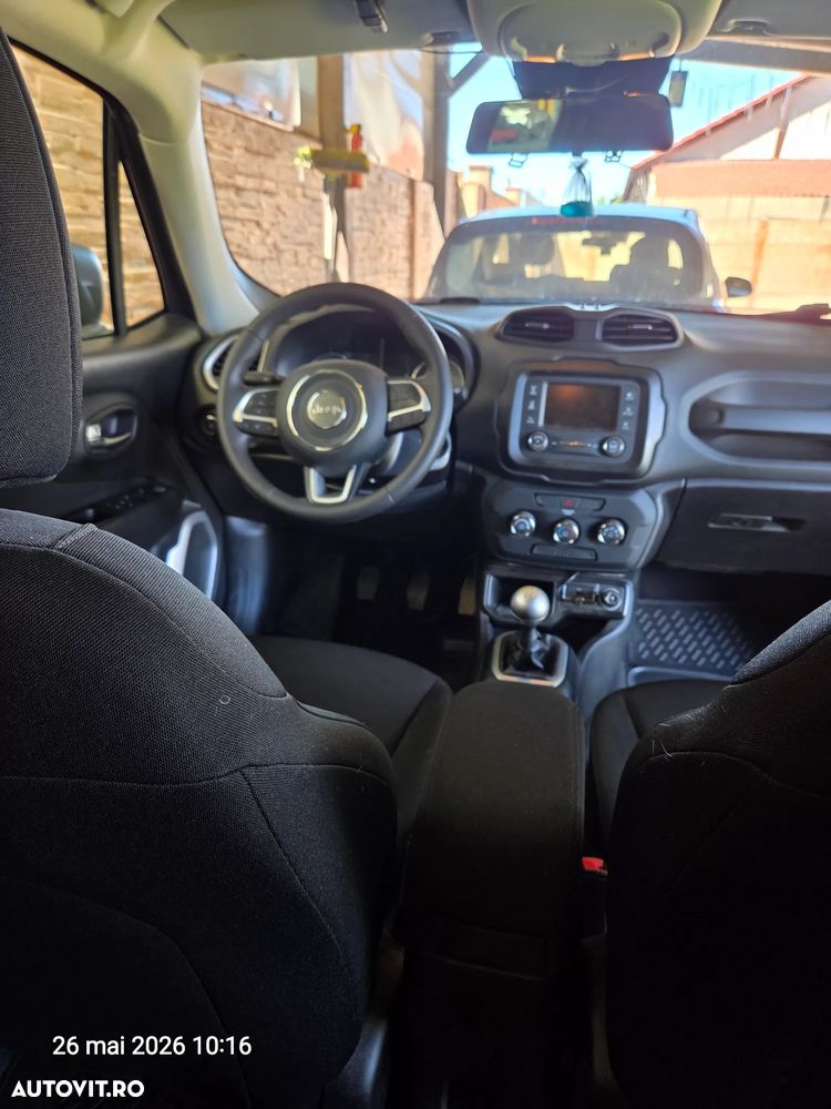 Jeep Renegade - 16