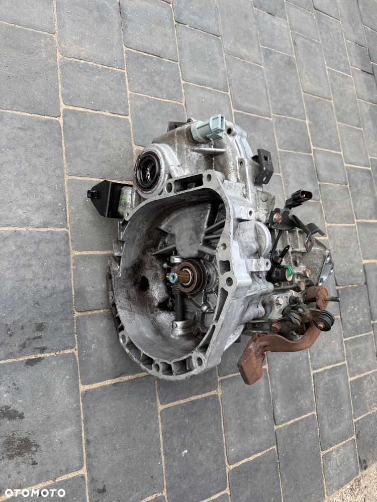 SKRZYNIA BIEGÓW M1569 HYUNDAI I10 KIA PICANTO 826693 - 2