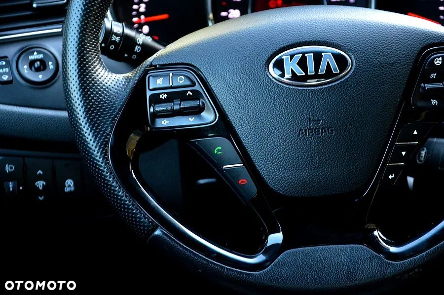 Kia Ceed 1.0 T-GDI Business Line Plus - 30