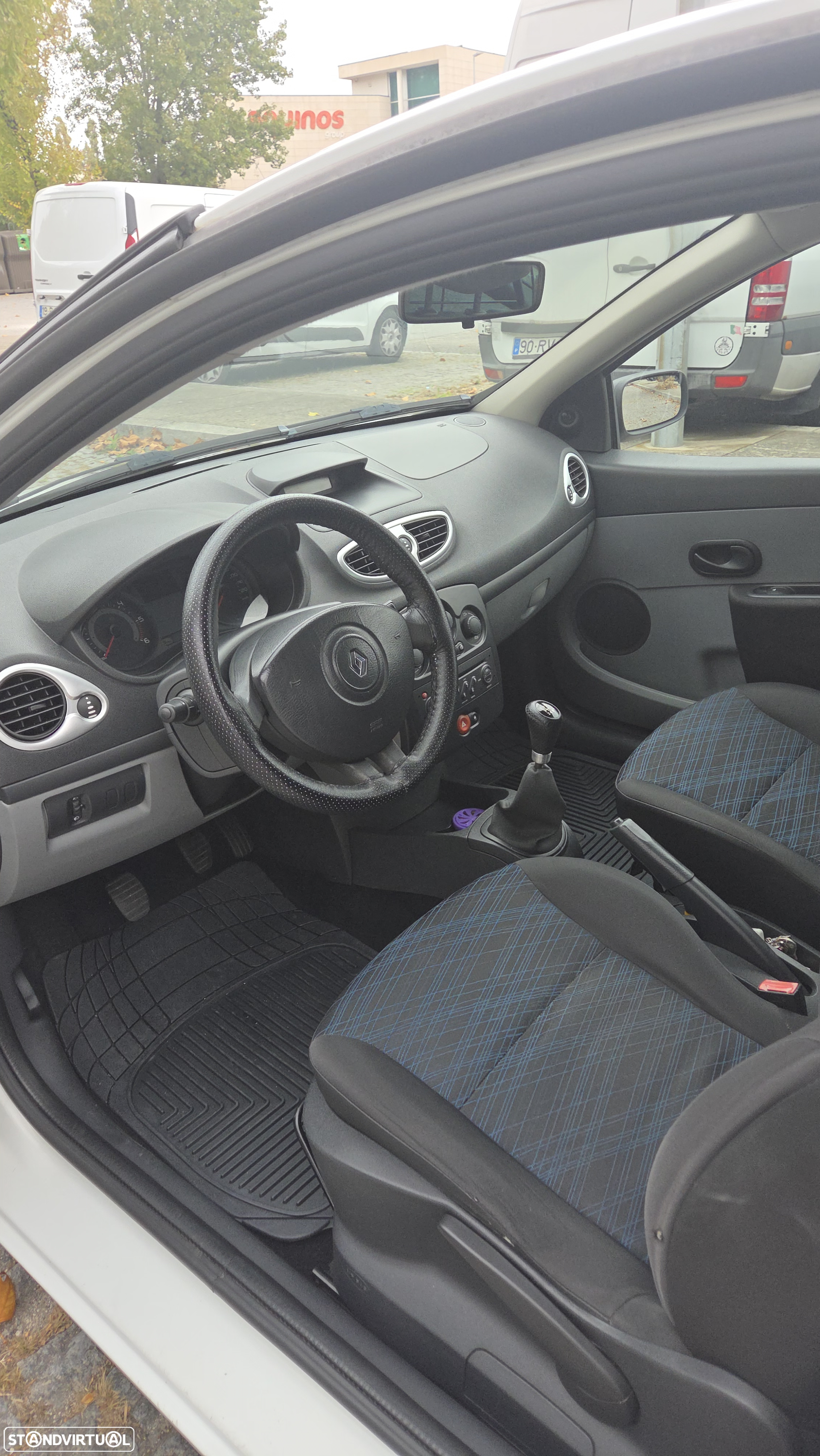 Renault Clio - 6