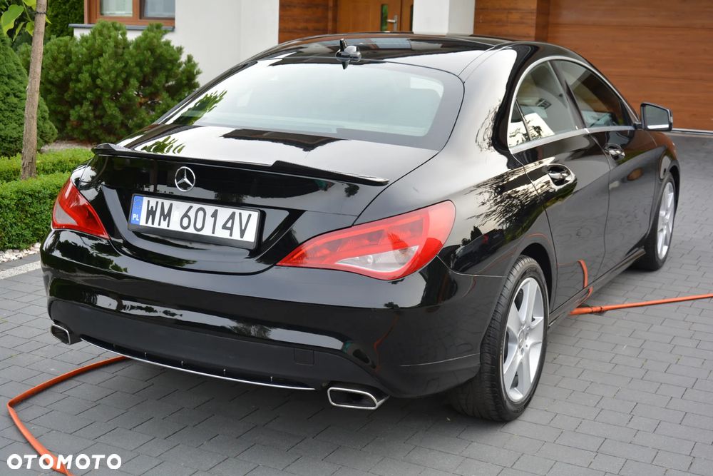 Mercedes-Benz CLA 250 4Matic 7G-DCT StreetStyle - 12