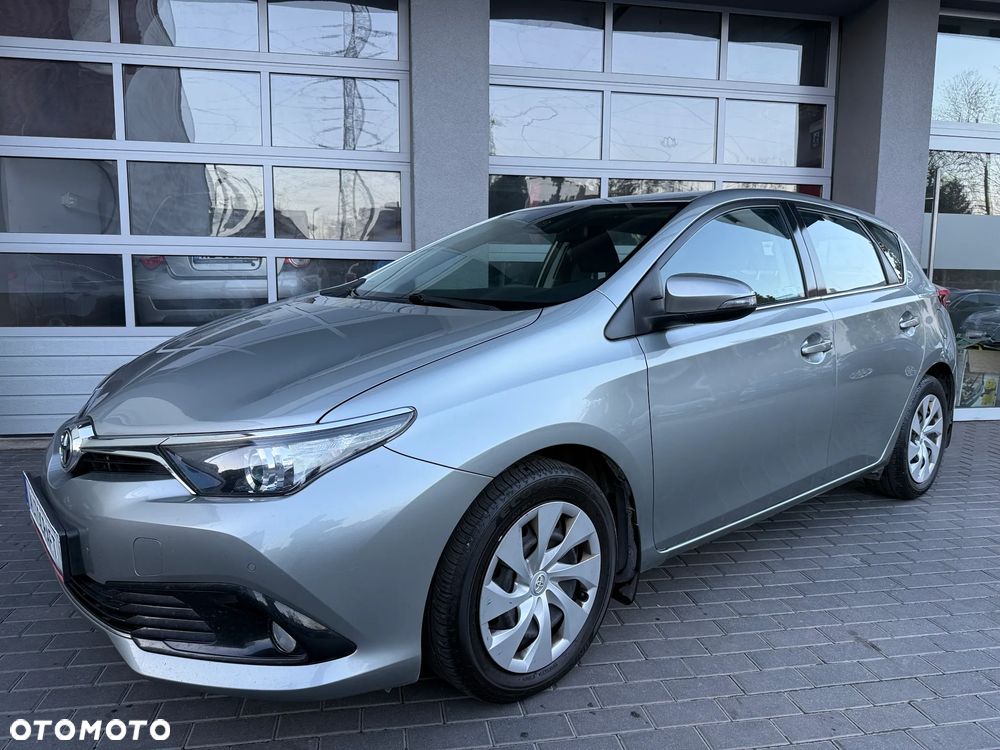 Toyota Auris 1.6 Premium - 3