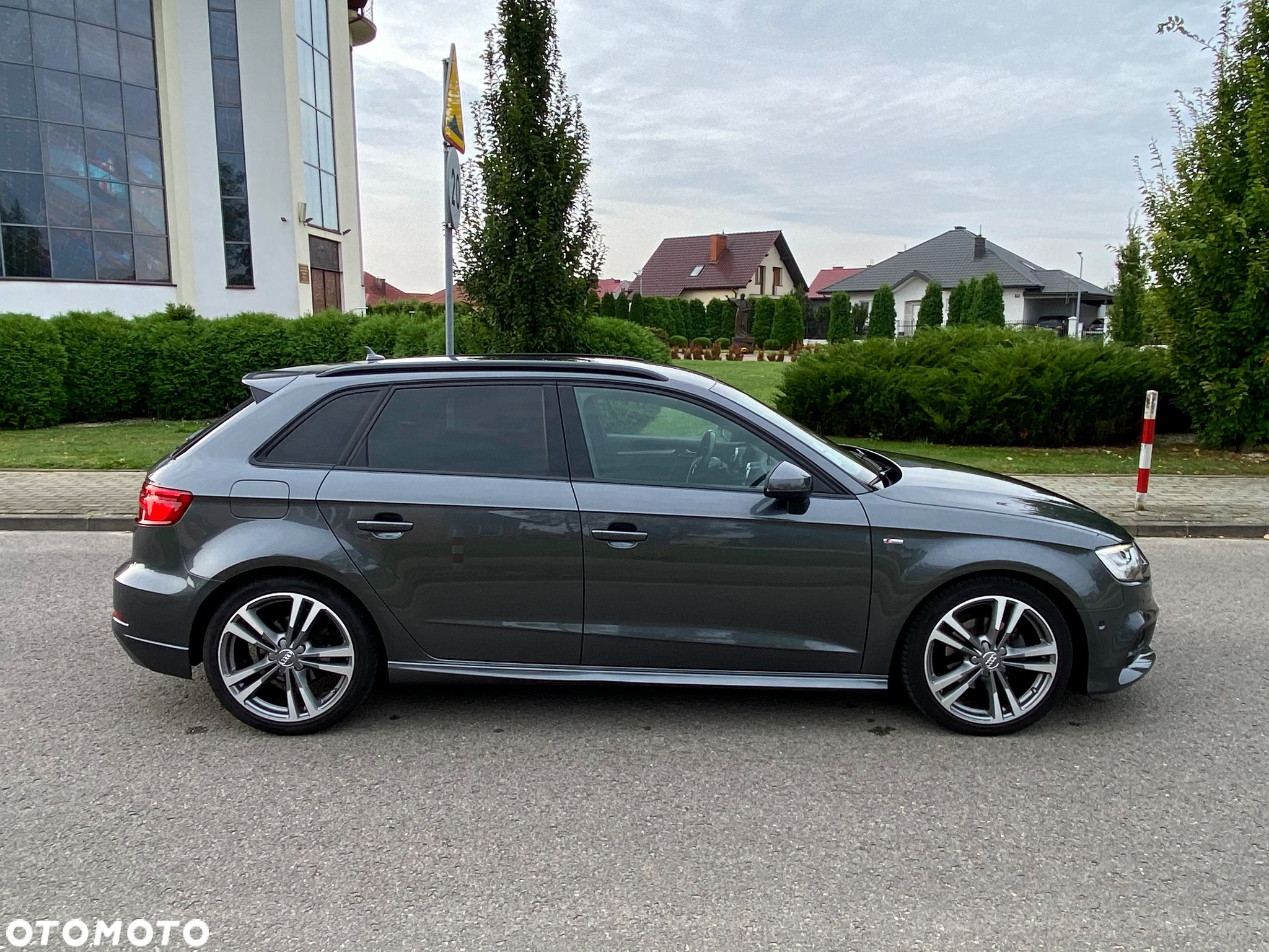 Audi A3 Sportback 1.6 TDI S tronic sport - 14