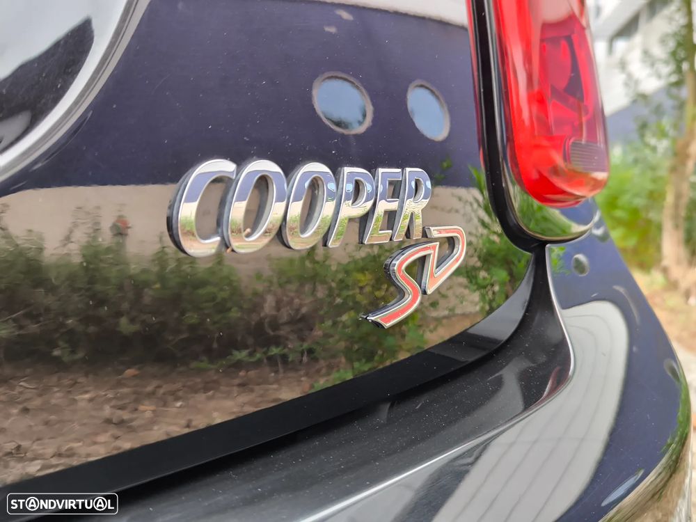 MINI 5 Portas Cooper SD Auto - 6