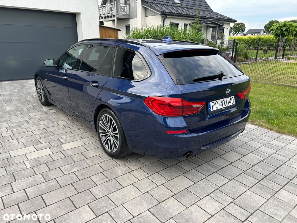 BMW Seria 5 525d Sport Line - 6