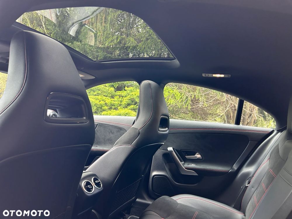 Mercedes-Benz CLA 250 4Matic 7G-DCT AMG Line - 12