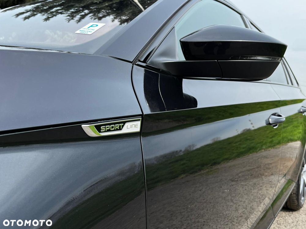 Skoda Superb 2.0 TDI SCR 4x4 Sportline DSG - 9