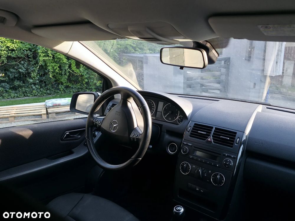 Mercedes-Benz Klasa A 160 BlueEfficiency - 8