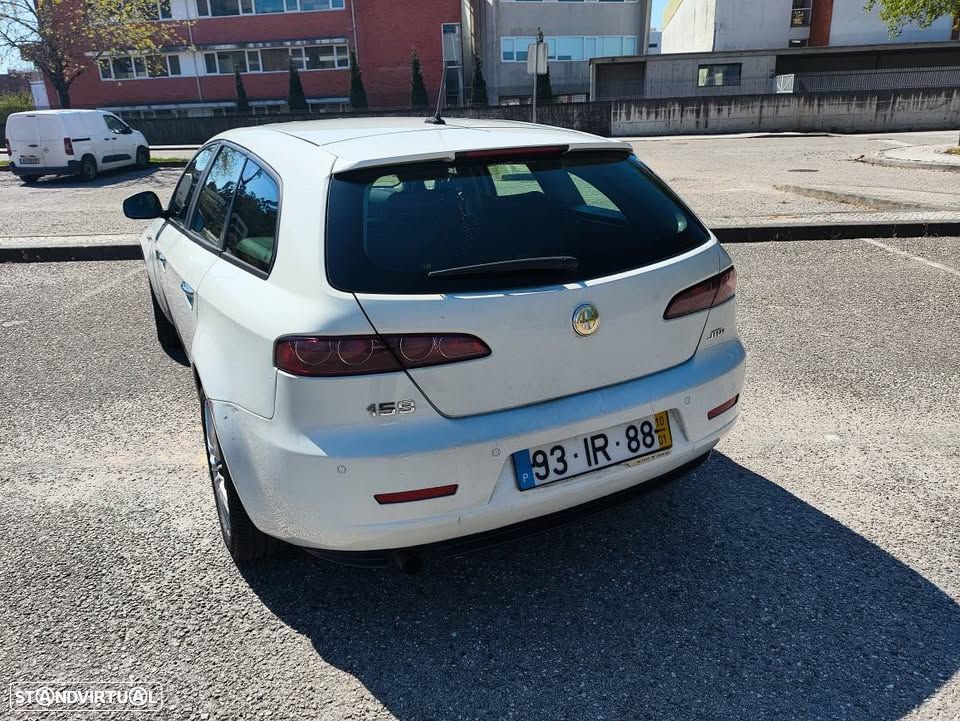 Alfa Romeo 159 Sportwagon 2.0 JTDm Distinctive - 5