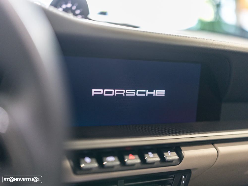 Porsche 911 (992) Carrera PDK - 38