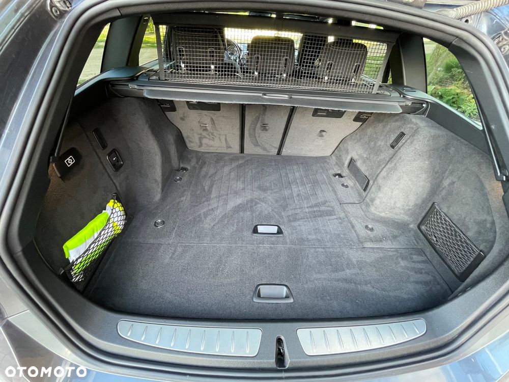 BMW Seria 3 320d Sport Line - 9