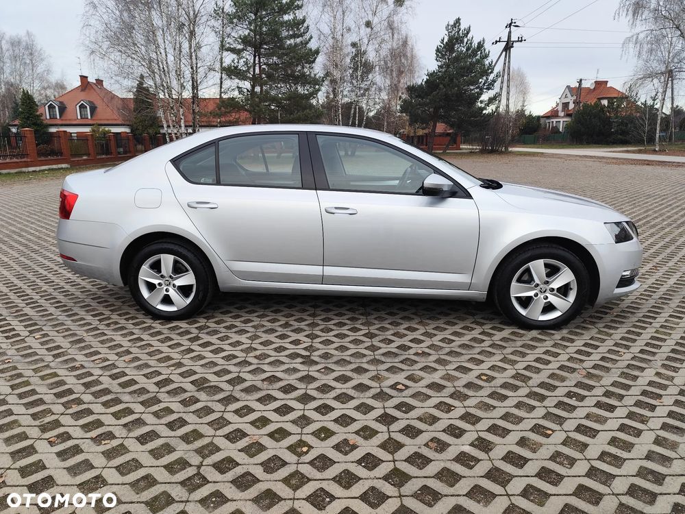 Skoda Octavia 1.4 TSI Ambition - 9
