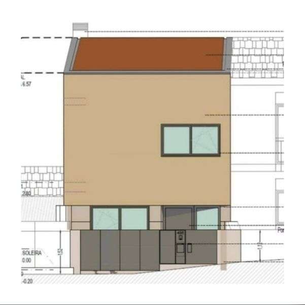 Ruína de casa térrea com projeto para moradia V2 | ARU | Gaiashopping. - Grande imagem: 2/9