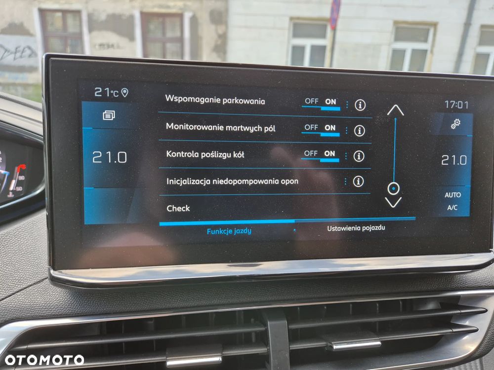 Peugeot 3008 BlueHDi 130 Stop & Start EAT8 Allure Pack - 20