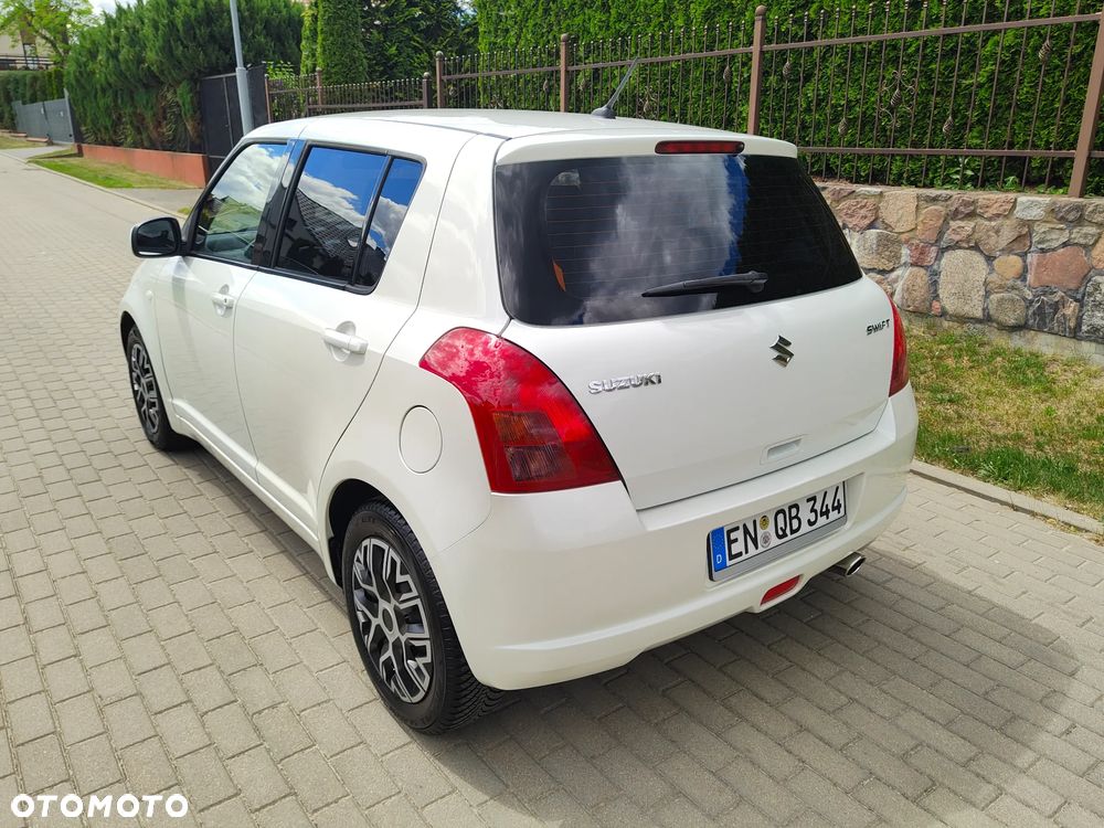 Suzuki Swift 1.3 Comfort dance - 23