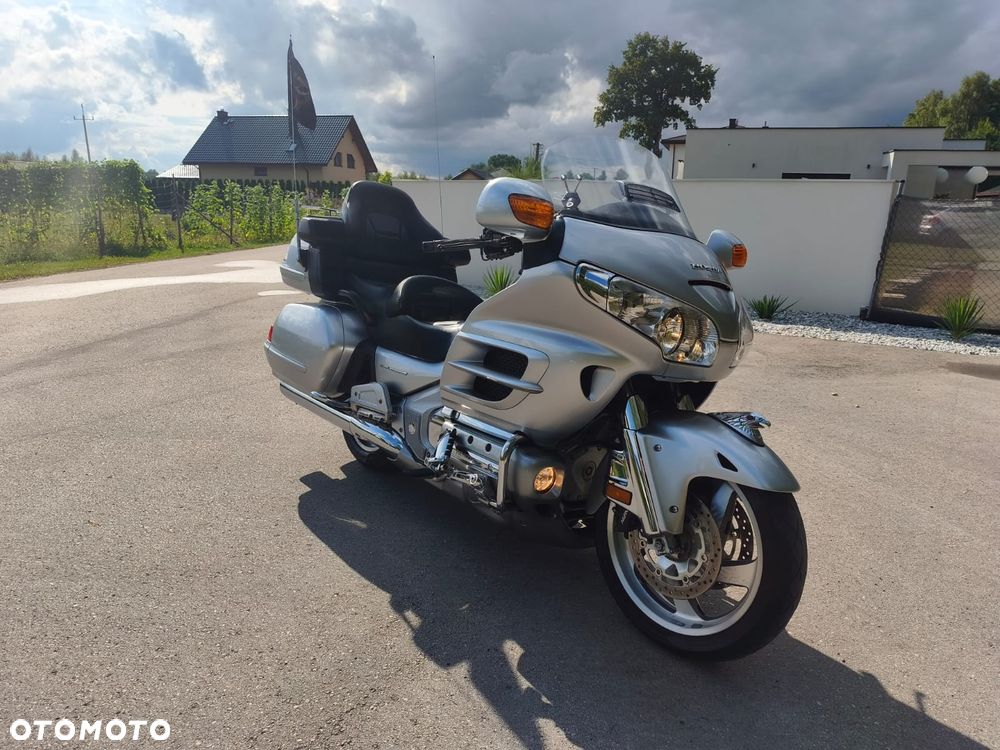 Honda GL - 4