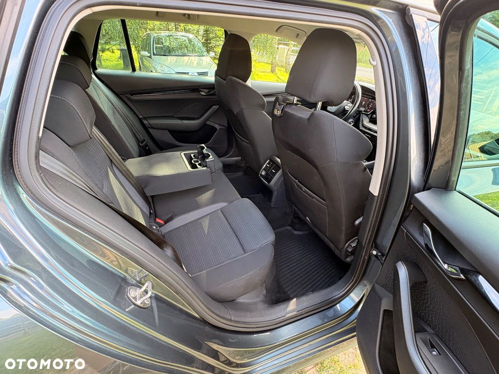 Skoda Octavia 2.0 TDI Ambition - 13