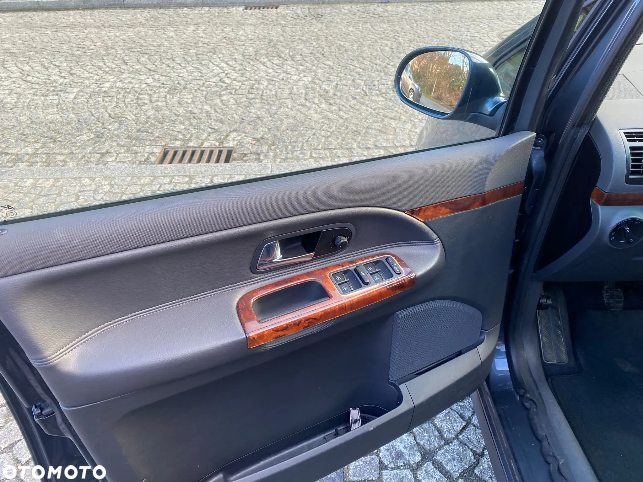 Volkswagen Sharan 2.0 TDI Highline - 15