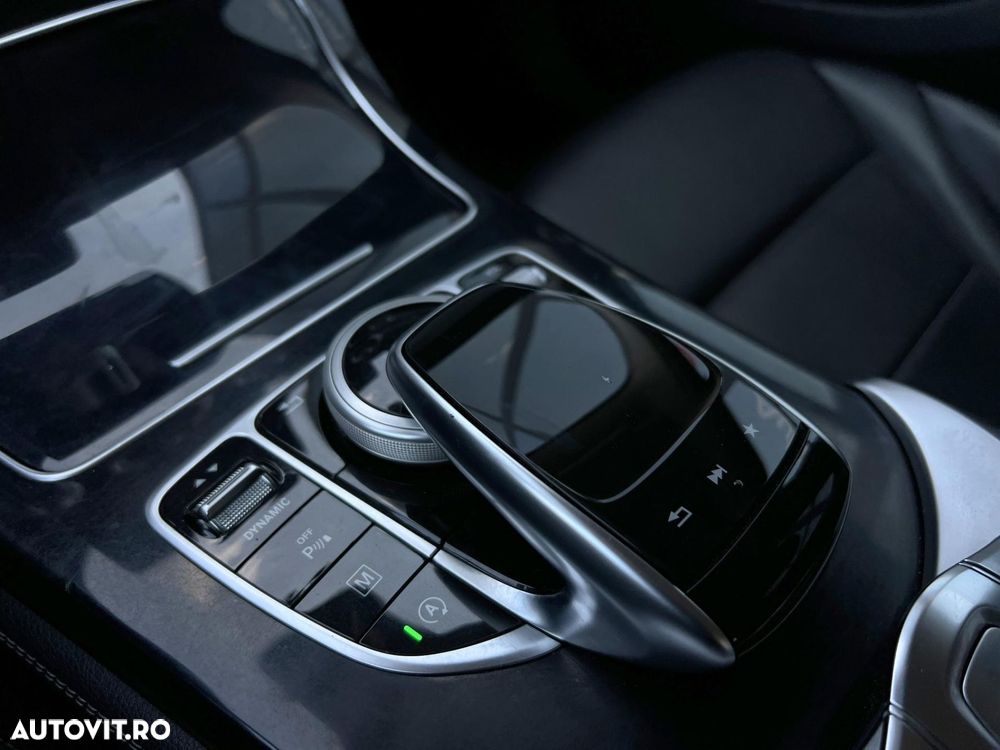 Mercedes-Benz GLC - 17