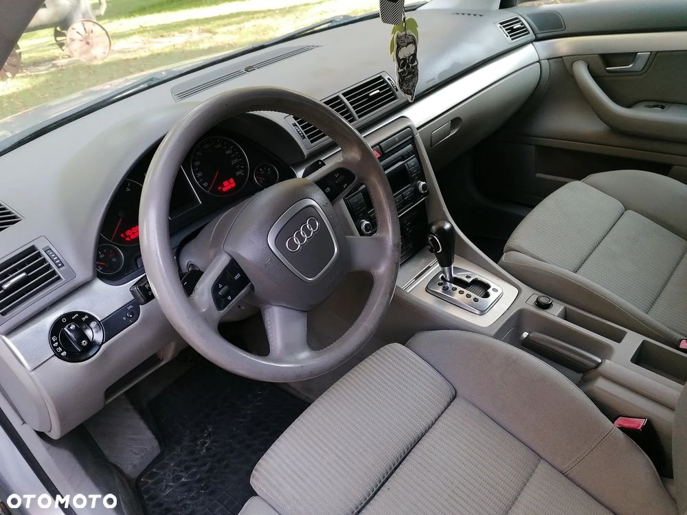 Audi A4 ver-avant-2-5-tdi-multitronic - 5