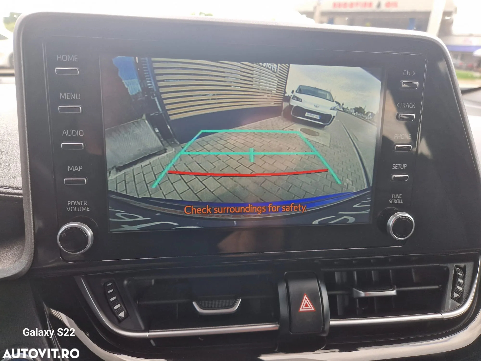 Toyota C-HR 1.8 HSD 4x2 CVT C-enter - 15