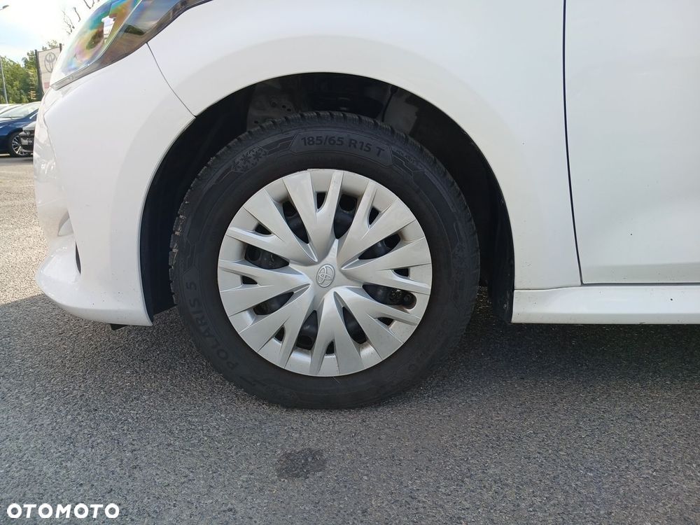 Toyota Yaris - 16