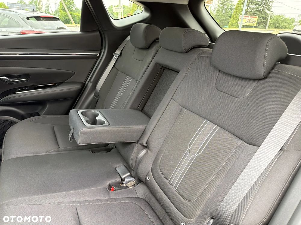 Hyundai Tucson 1.6 T-GDi HEV Executive 4WD - 17