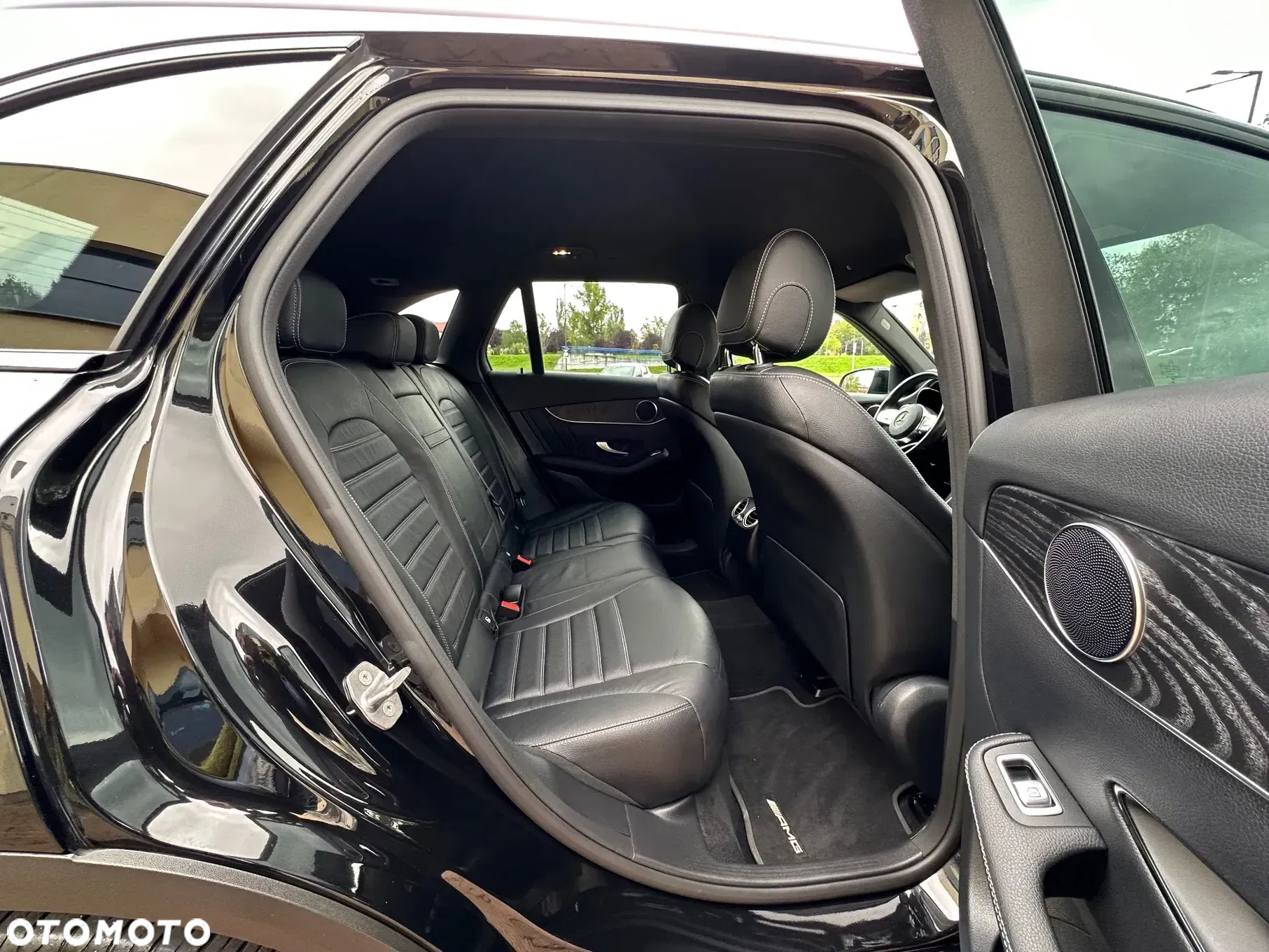 Mercedes-Benz GLC 200 4Matic 9G-TRONIC AMG Line - 24