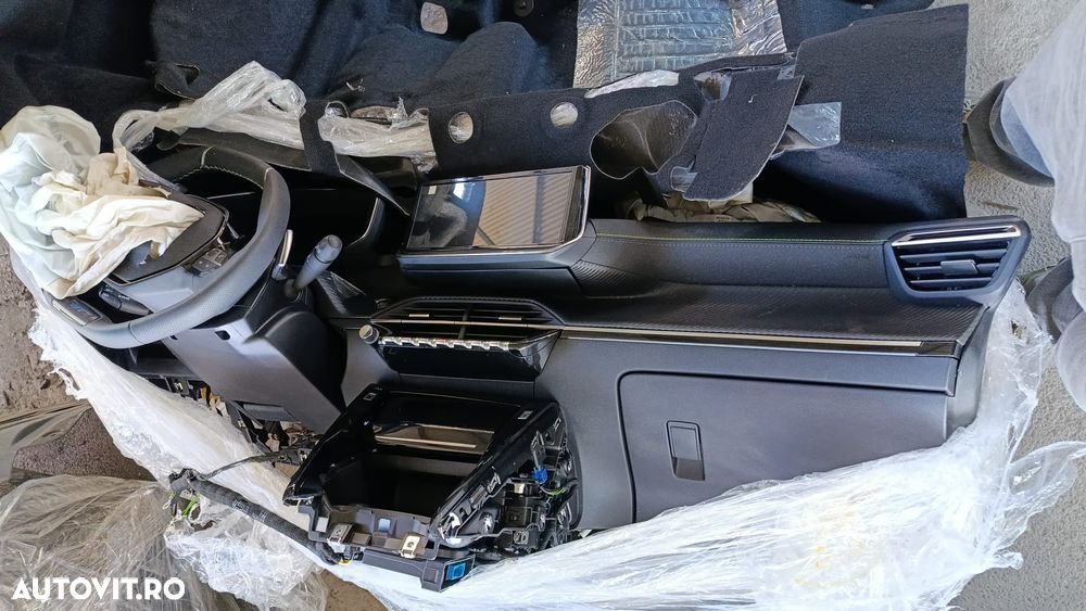 Kit Plansa de bord, cu Airbag-uri pentru Peugeot 2008 II GT Line Facelift 2023- 2026 - 1
