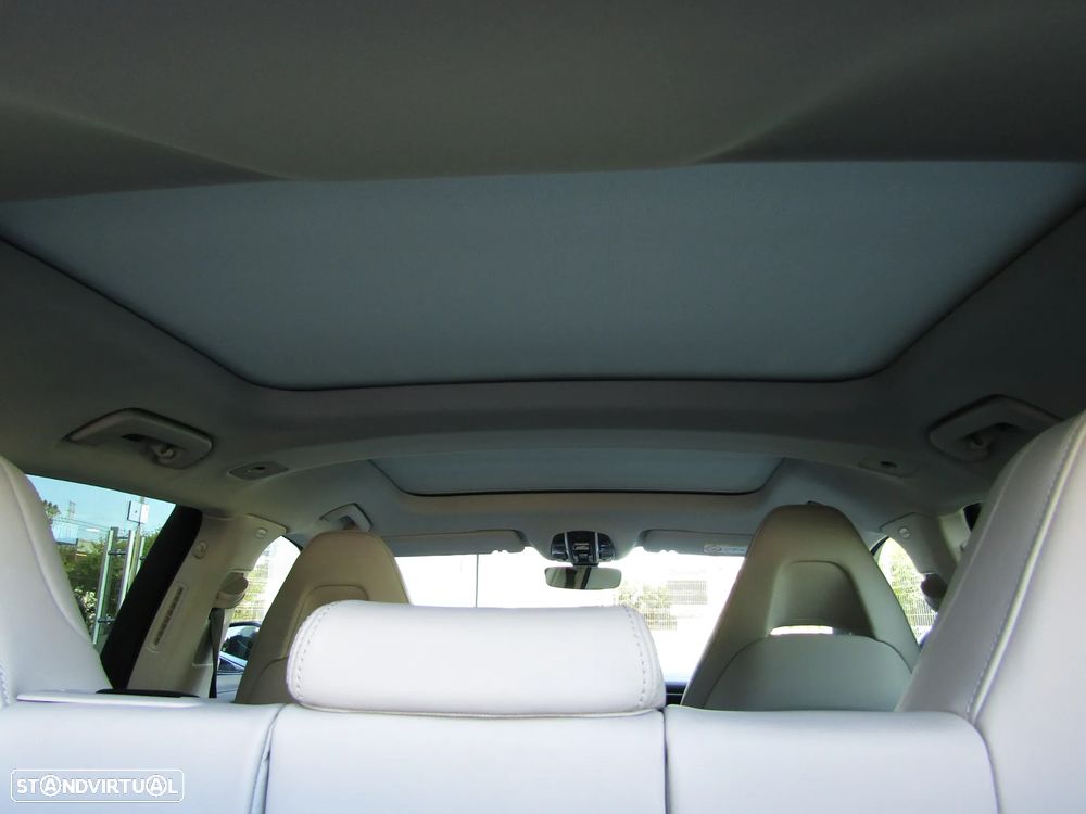 Porsche Panamera 4 E-Hybrid — fotografia 36