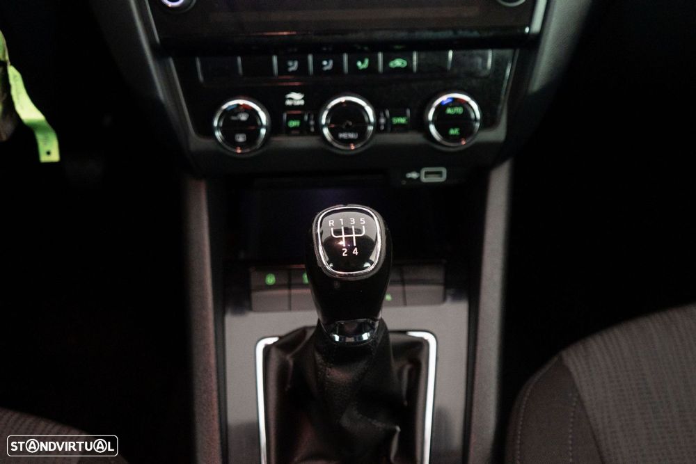 Skoda Octavia Break 1.6 TDi Style - 25