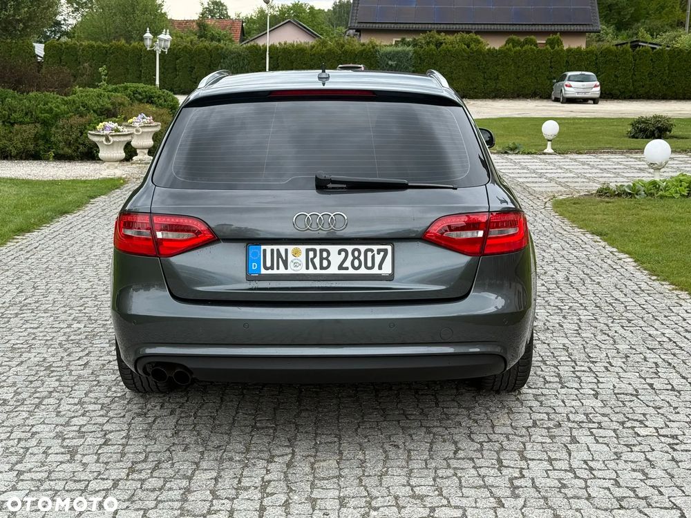 Audi A4 Avant 2.0 TDI DPF S line Sportpaket - 8
