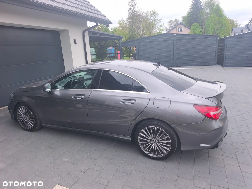 Mercedes-Benz CLA 180 7G-DCT AMG Line - 16