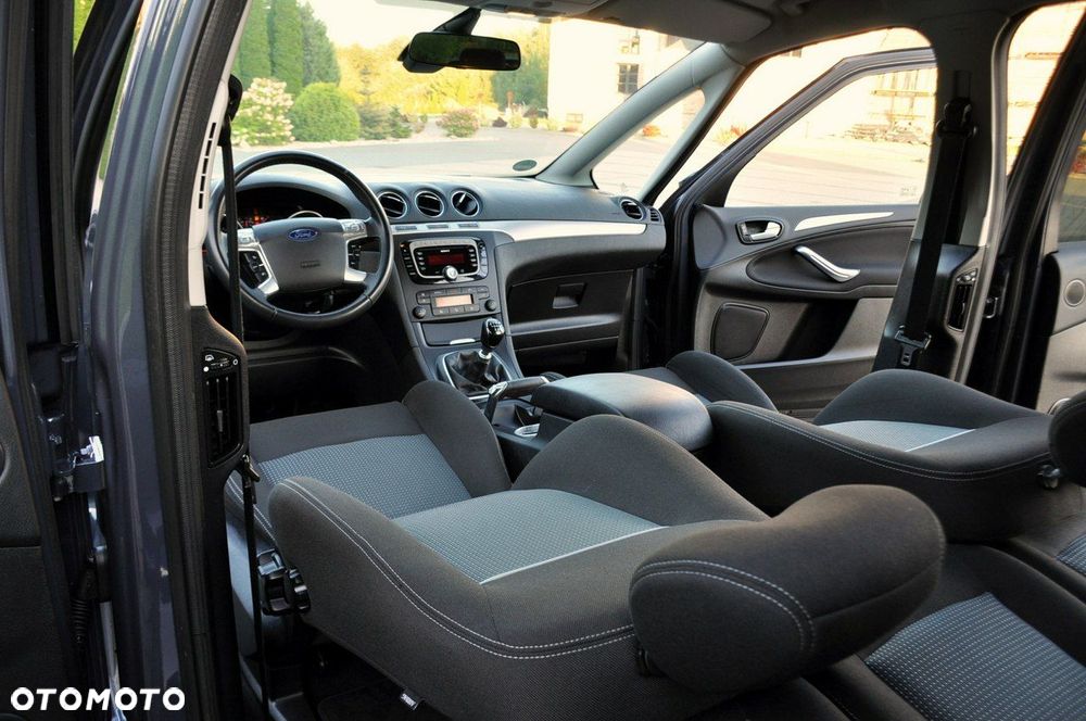 Ford S-Max - 27