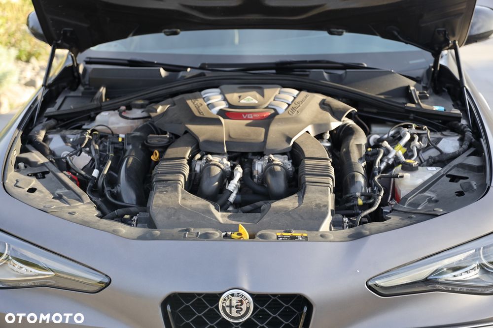 Alfa Romeo Giulia 2.9 Bi Turbo V6 Quadrifoglio - 30