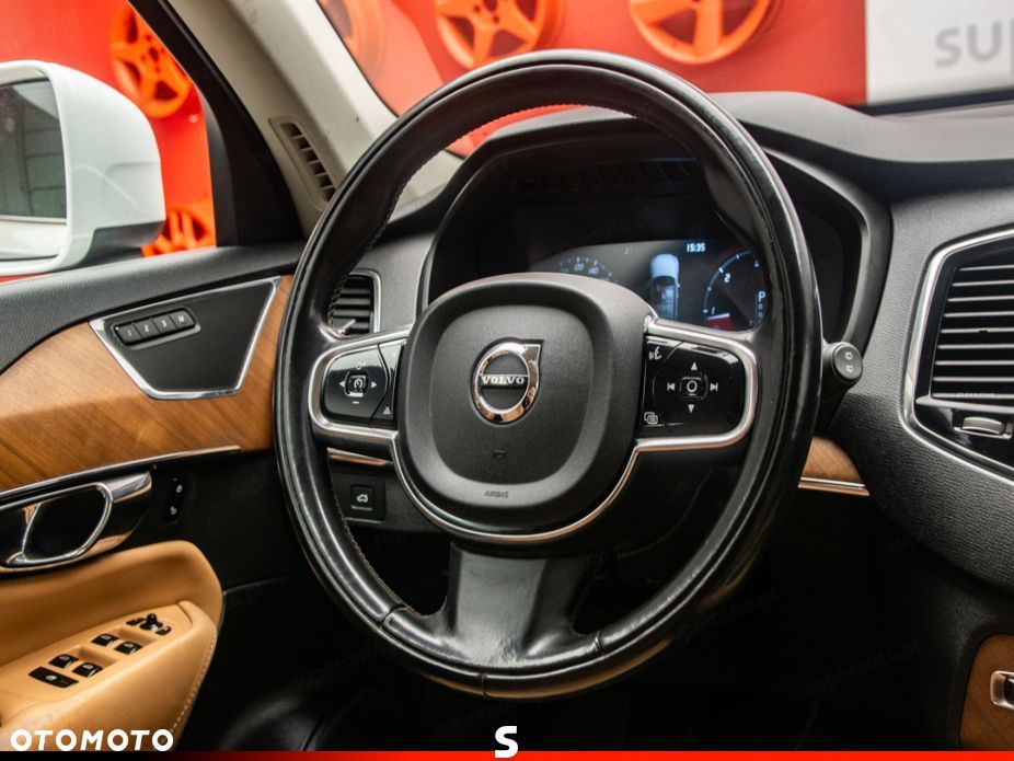 Volvo XC 90 - 18