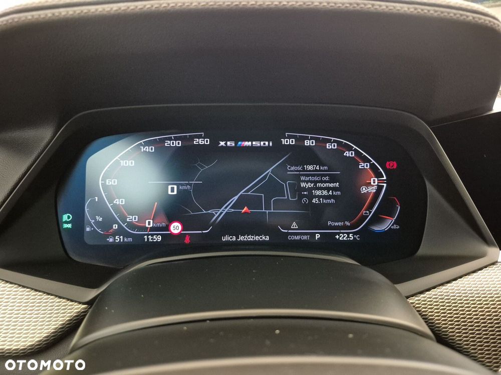 BMW X6 M50i - 16