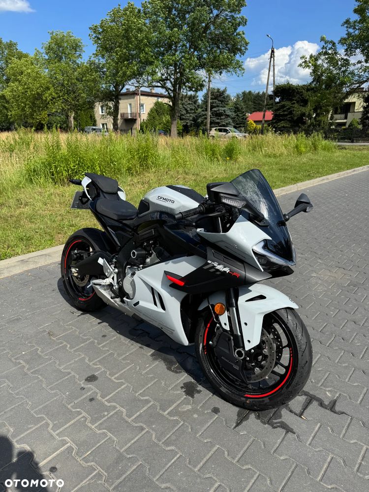 CFMoto 675SR - 3