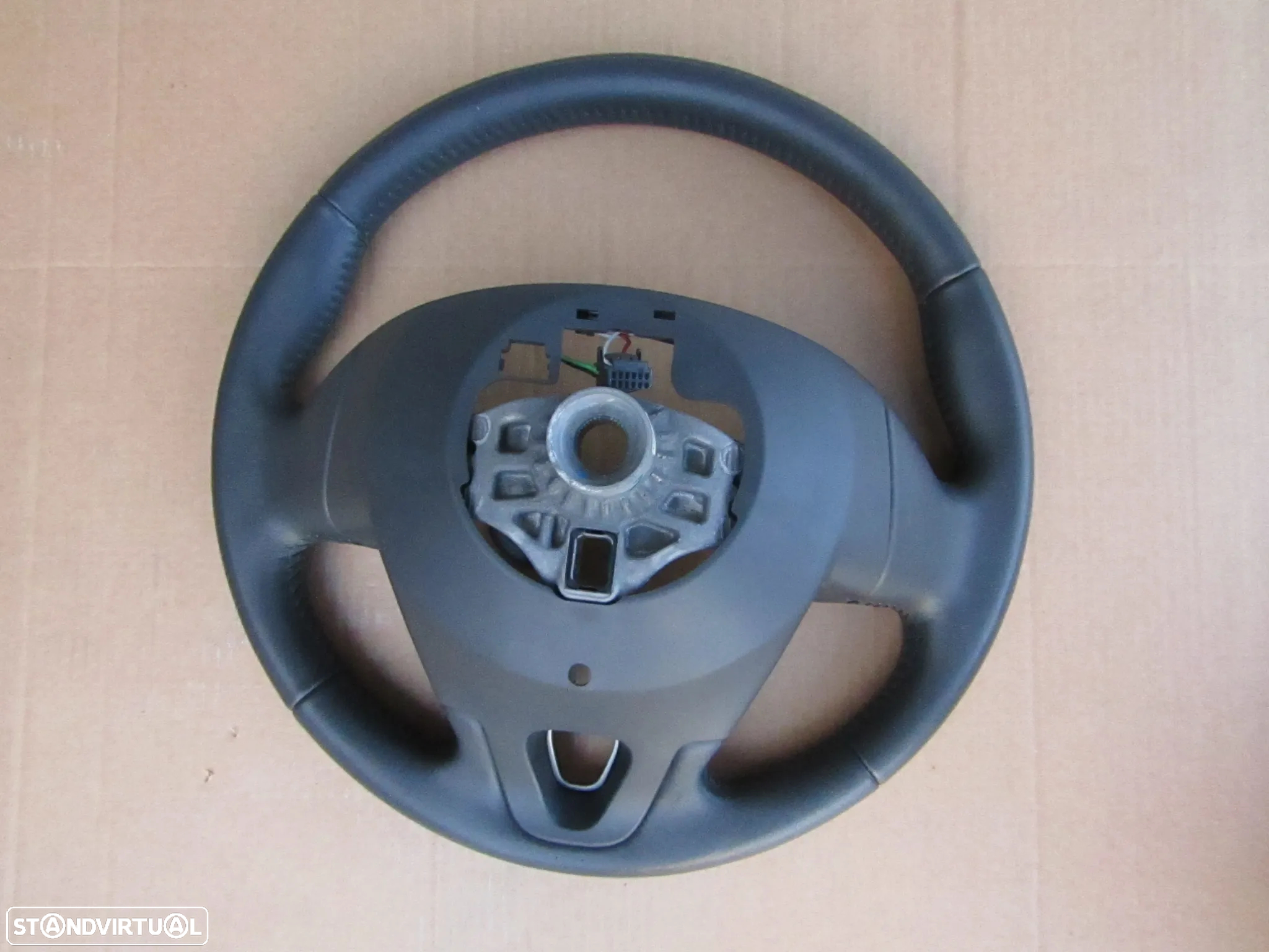Volante Renault Megane III ano 2009 a 2016  em muito bom estado - 10