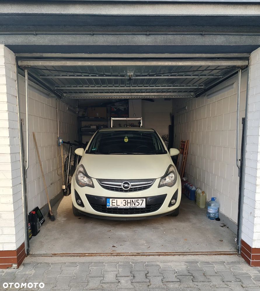 Opel Corsa 1.4 16V Enjoy - 12