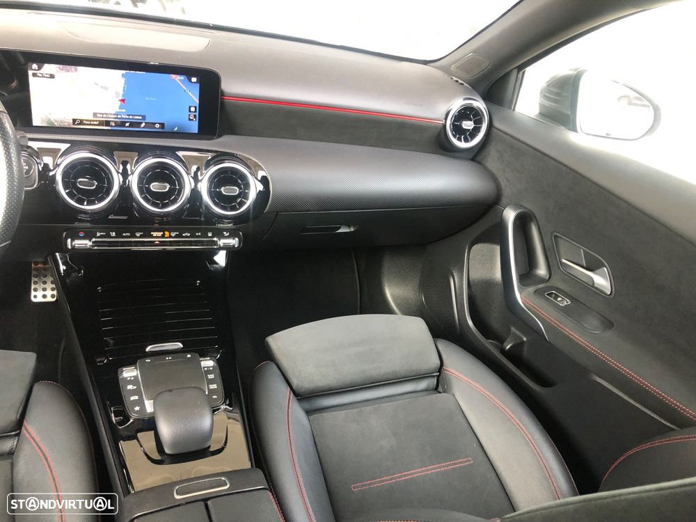 Mercedes-Benz A 250 Limousine e AMG Line - 40