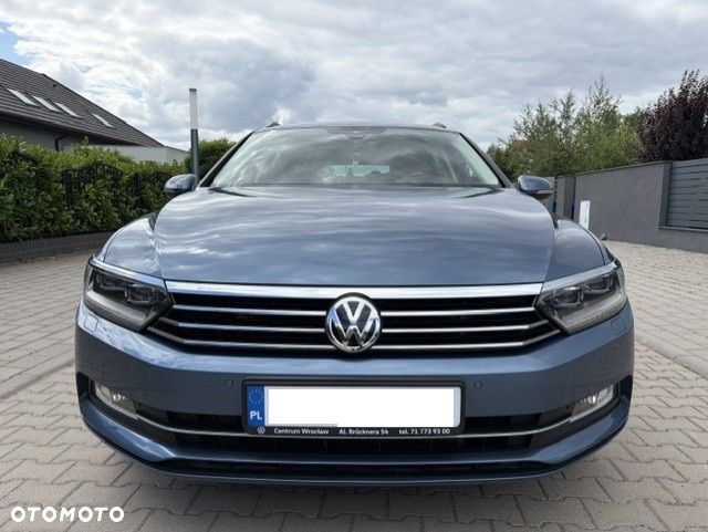 Volkswagen Passat 1.8 TSI BMT Comfortline - 1