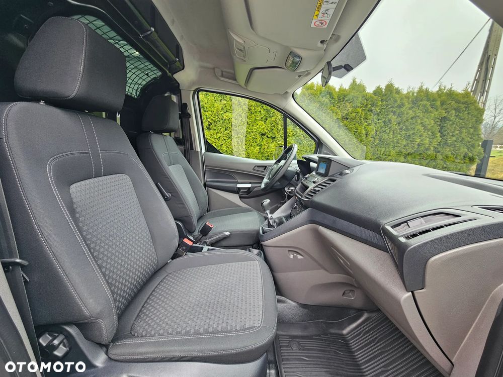 Ford Transit Connect - 28