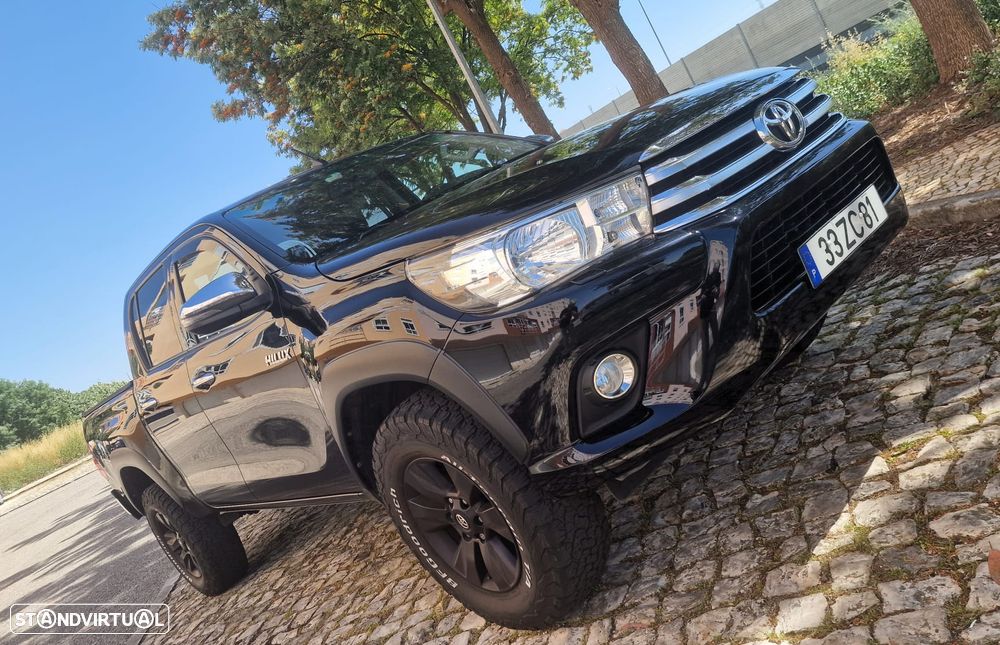 Toyota Hilux 2.4 D-4D 4WD Tracker - 4